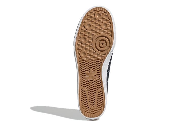 Кеды унисекс Adidas Nizza RF Low белые, 36 2/3 EU