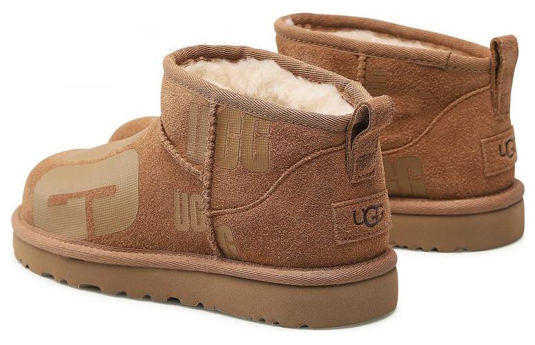 Снежные ботинки женские UGG Classic Mini Scatter Graphic, 38 EU