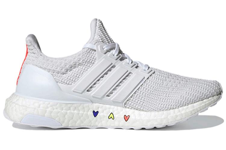 Кроссовки женские Adidas Ultra Boost 4.0 DNA Hearts Pack белые, 38 EU