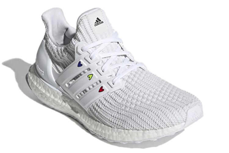 Кроссовки женские Adidas Ultra Boost 4.0 DNA Hearts Pack белые, 38 EU