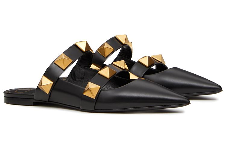 Шлепанцы женские Valentino Garavani Roman Stud черные-золотые, 35.5 EU