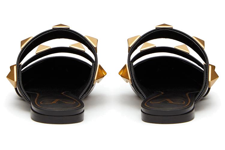 Шлепанцы женские Valentino Garavani Roman Stud черные-золотые, 35.5 EU