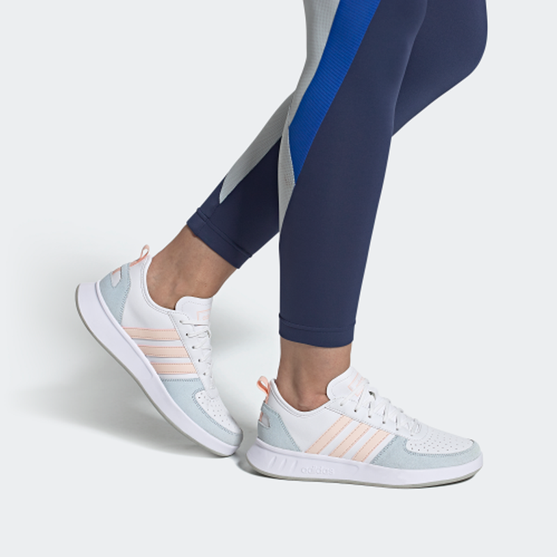 Кроссовки женские Adidas Court80s бело-голубые, 37 1/3 EU