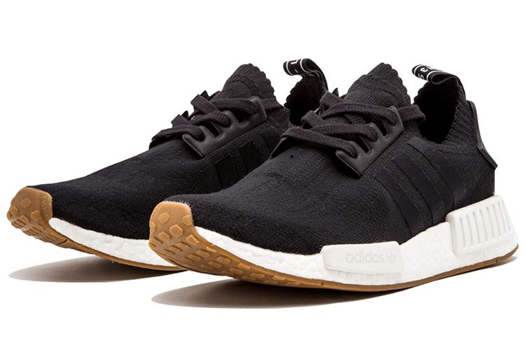 Кроссовки унисекс Adidas Nmd R1 Gum Pack черные, 44 EU