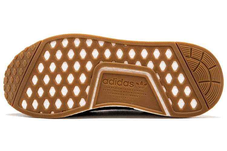 Кроссовки унисекс Adidas Nmd R1 Gum Pack черные, 44 EU