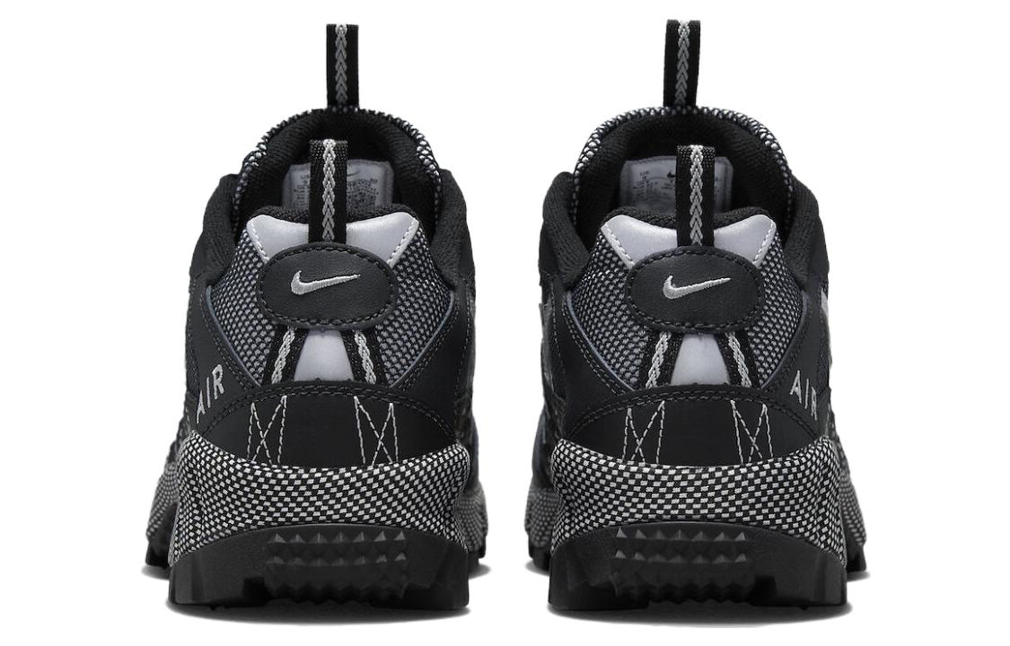 Спортивные ботинки унисекс Nike Air Humara Qs черные, 40.5 EU