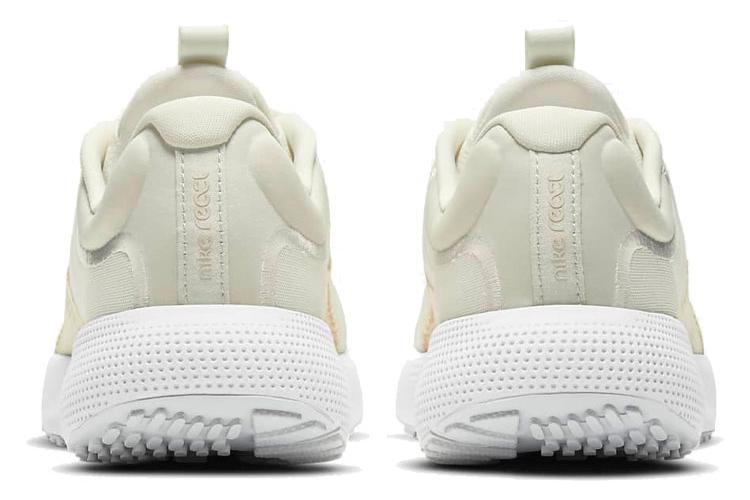 Кроссовки женские Nike React Escape Run белые, 40 EU