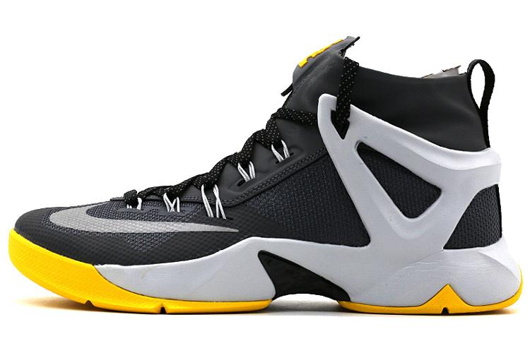 Кроссовки мужские Nike Ambassador 8 черные, 40 EU