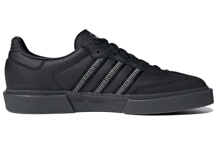 Кроссовки унисекс Adidas Type 0 8 0AMC черные, зеленые, 40 2/3 EU