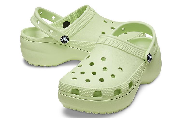 Сандалии женские Crocs Classic Platform Clog зеленые, 34-35 EU
