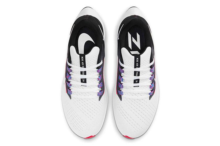 Кроссовки женские Nike Air Zoom Pegasus 38 белые, 36.5 EU