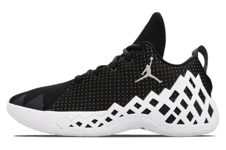 Спортивные кроссовки мужские Jordan Jumpman Diamond Low Metallic Silver, 42.5 EU