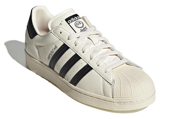 Кроссовки унисекс Adidas Superstar Andre Saraiva Chalk White Black, 42 2/3 EU