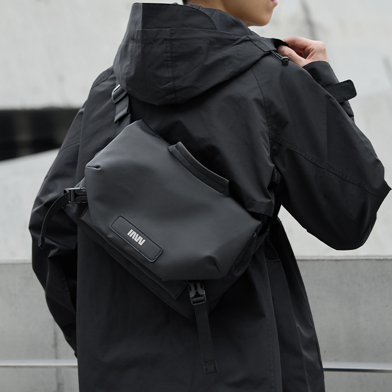 Сумка унисекс SEPTWOLVES CD131250 черная