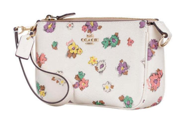 Сумка женская COACH Nolita Refined Pebbled Leather Pochette белая, малый размер