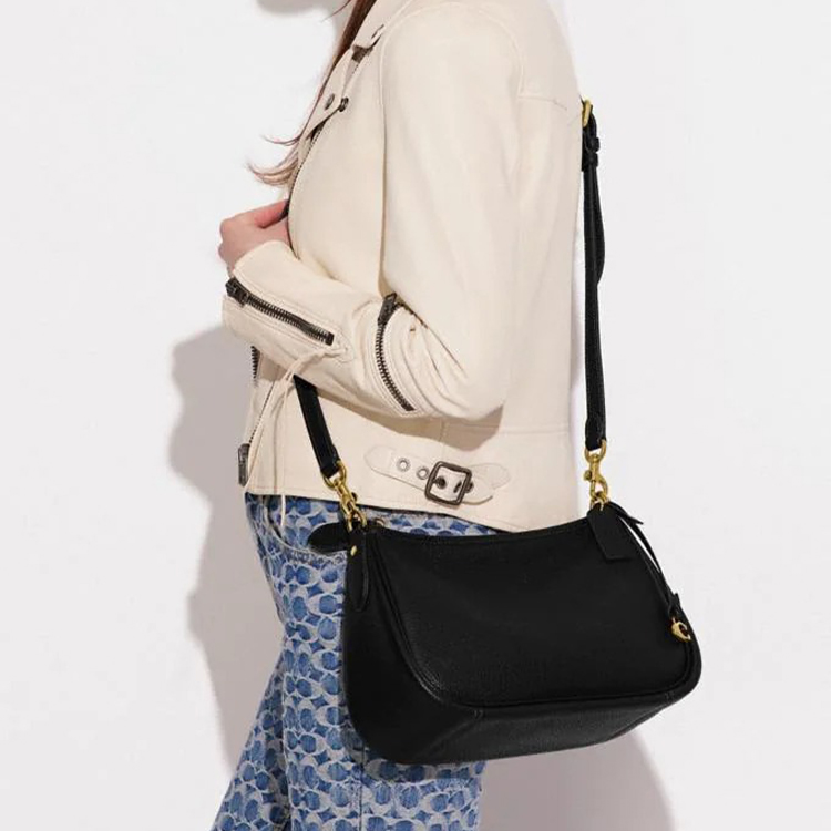 Сумка женская COACH Cary черная