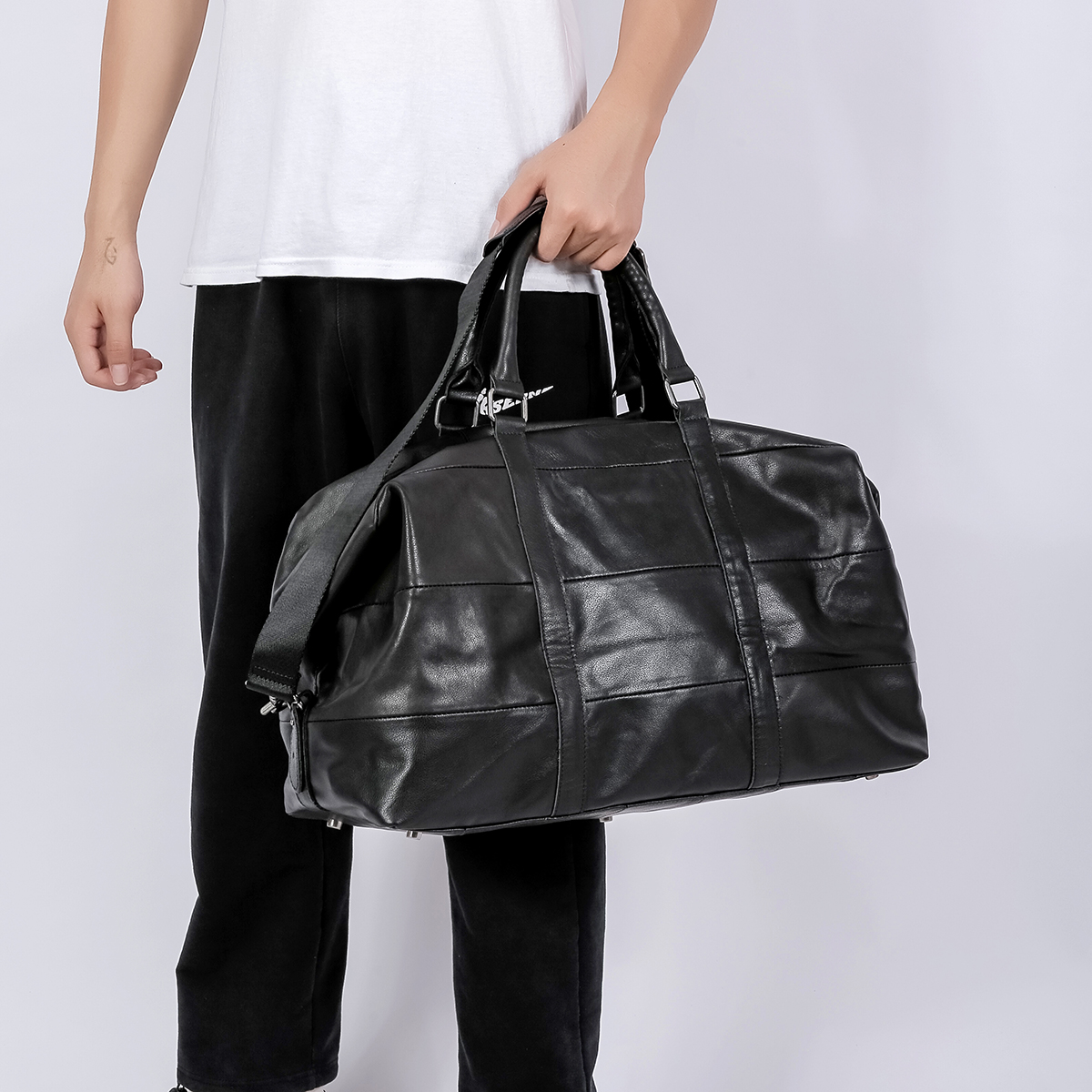 Сумка унисекс Ace Paul A-452127 черная