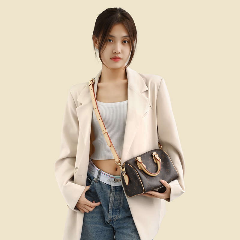 Клапан для сумки женский Lan Bao Fan DW-ZGA289 многоцветный