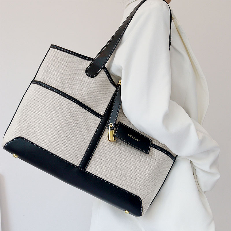 Плечевая сумка женская Mosiliri 2023092706 черная с золотом