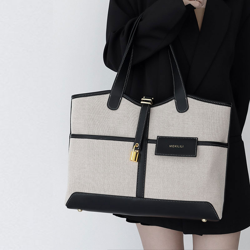 Плечевая сумка женская Mosiliri 2023092706 черная с золотом