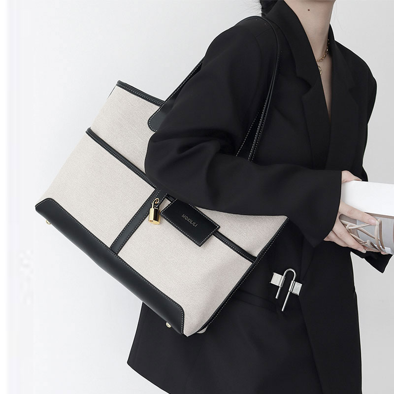 Плечевая сумка женская Mosiliri 2023092706 черная с золотом