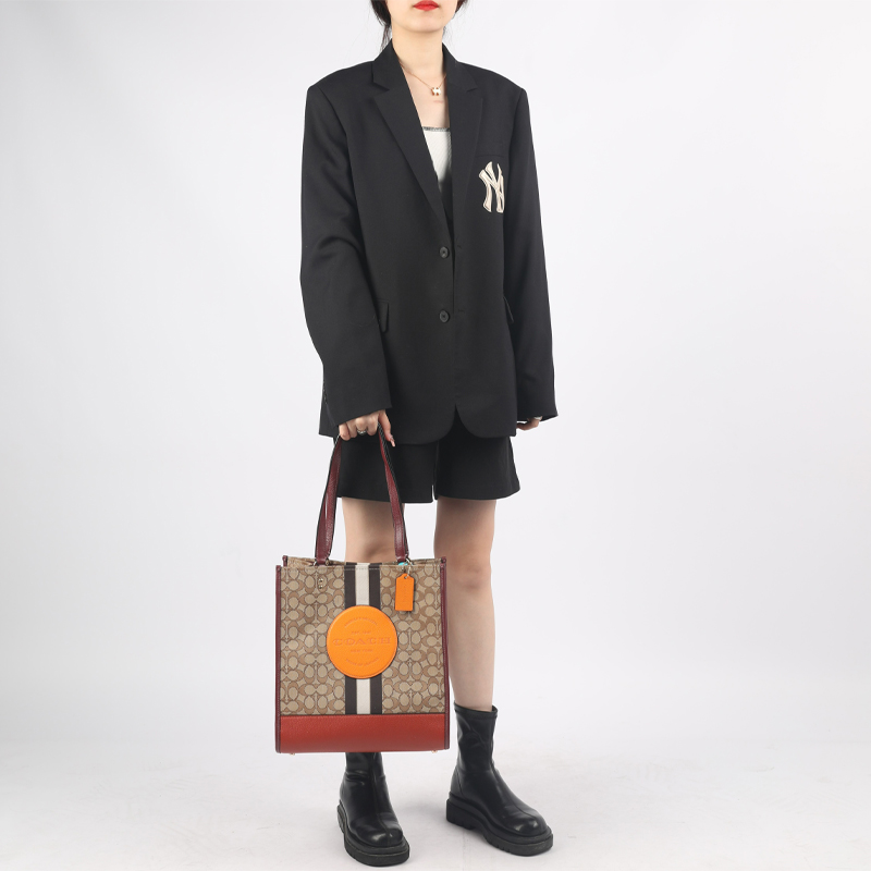 Сумка женская COACH Dempsey красная, оранжевая, коричневая