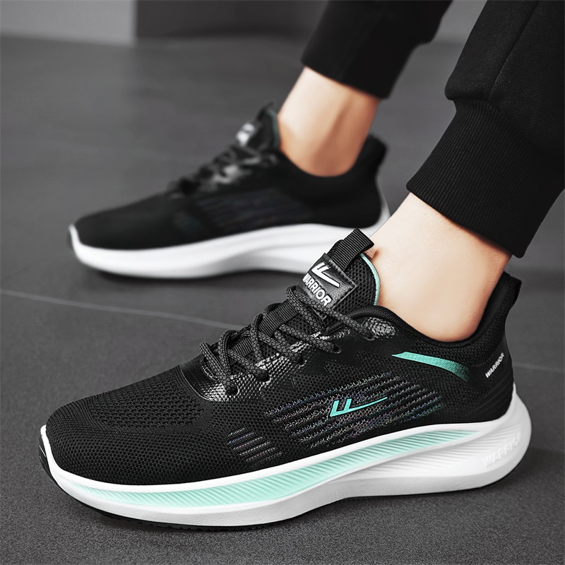 Кроссовки мужские WARRIOR WXY(S)-2316C06 черно-зелёные, 44 EU