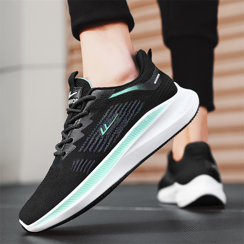 Кроссовки мужские WARRIOR WXY(S)-2316C06 черно-зелёные, 44 EU