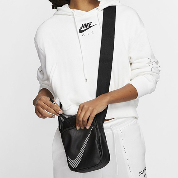 Сумка унисекс Nike Heritage Shoulder Bag черная