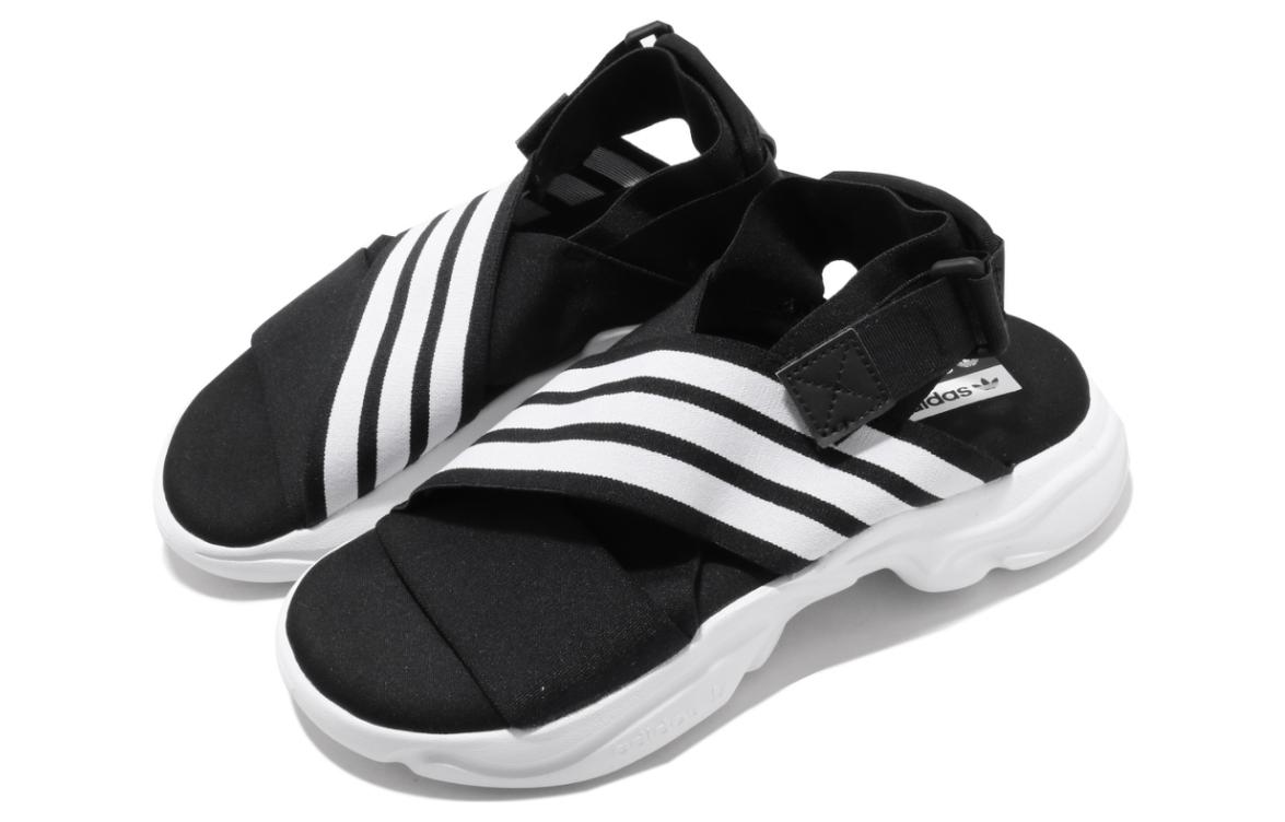 Босоножки женские Adidas Магмур черные, 43 EU