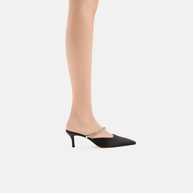 Туфли женские CHARLES&KEITH CK1-61720175 черные текстурированные, 35 EU