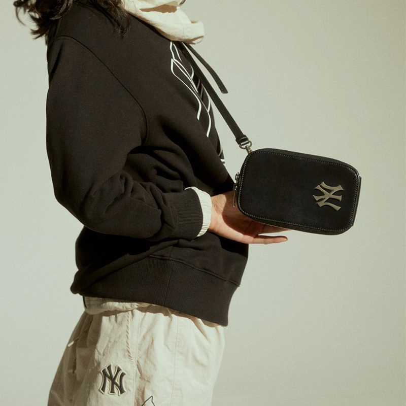 Сумка унисекс MLB 32BGDN111-50L черная