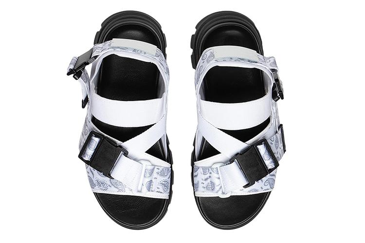 Сандалии женские LiNing AZGS016-3 белые/черные, 37.5 EU