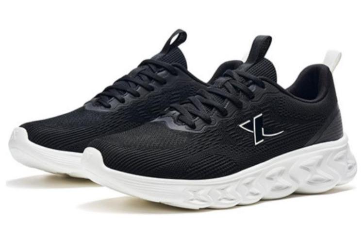 Кроссовки мужские XTEP 877319110005/ черно-белые, 42 EU