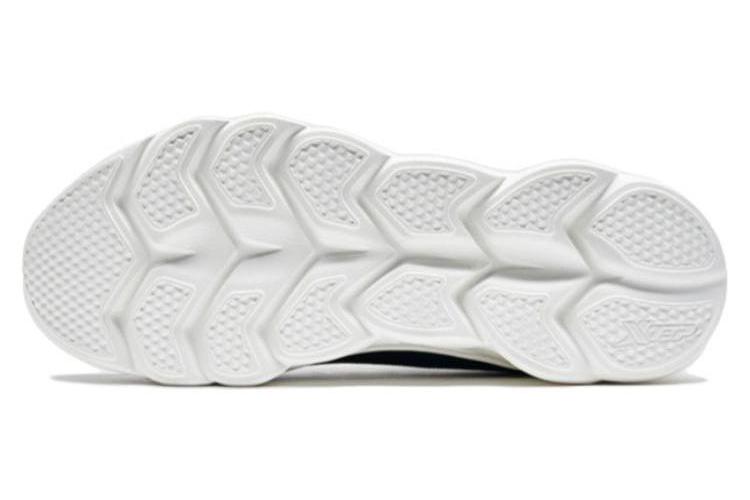 Кроссовки мужские XTEP 877319110005/ черно-белые, 42 EU