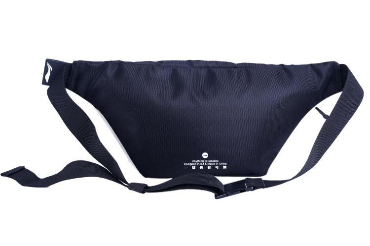 Сумка унисекс LiNing ABLR074-1 красная, черная, белая