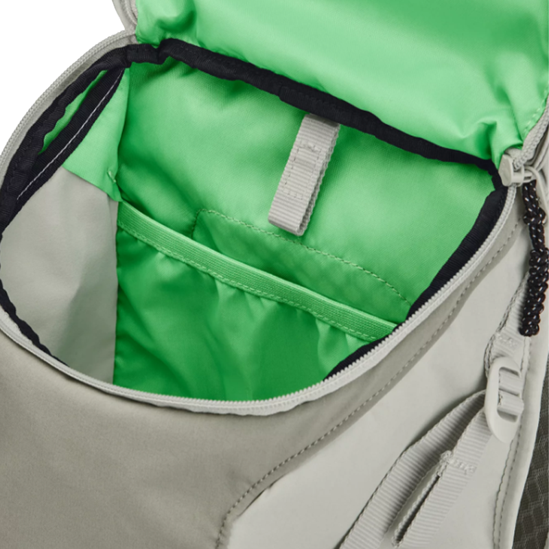 Рюкзак унисекс Under Armour 1378411-502, olive & grove green