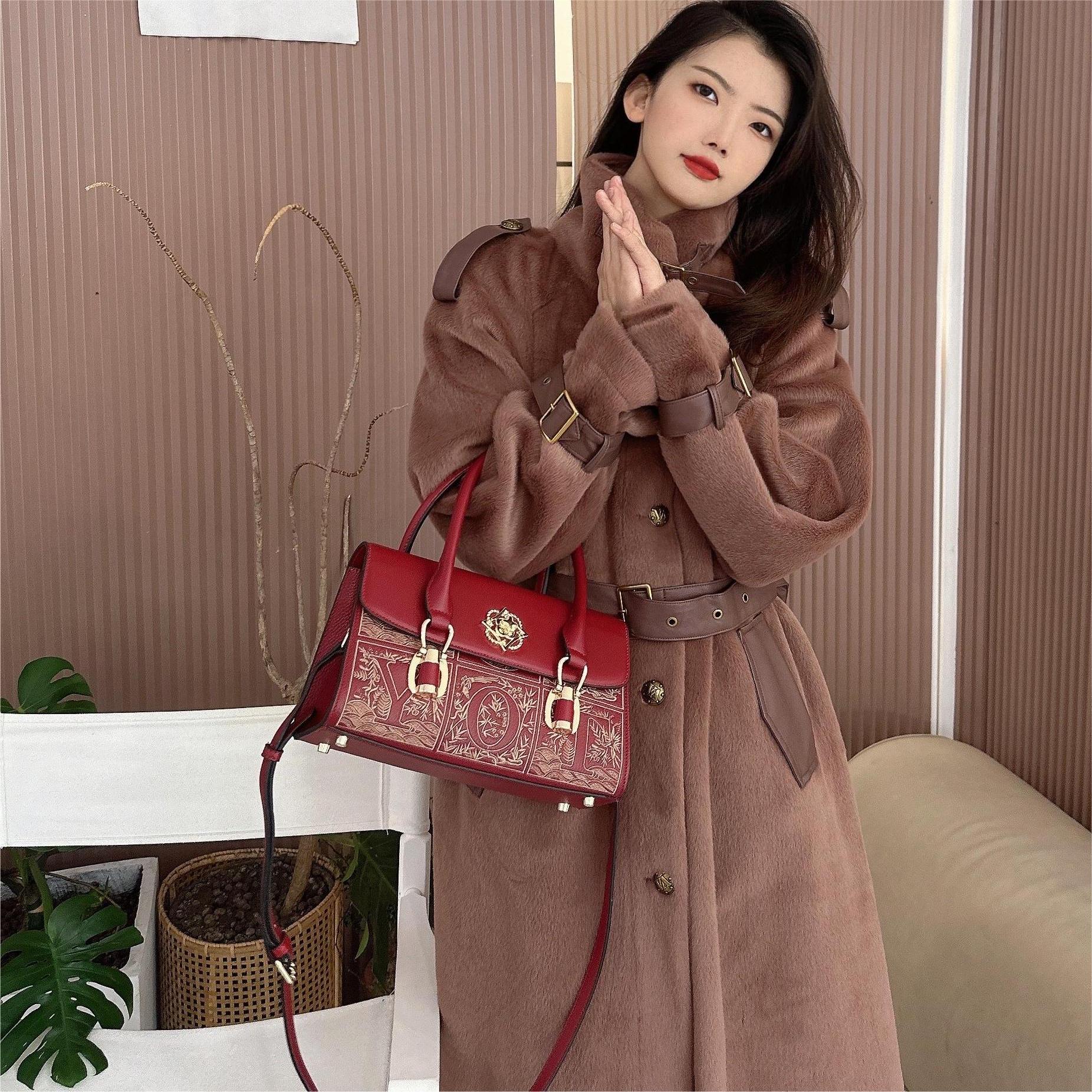 Сумка женская PAYOT P22019 бордово-абрикосовая, среднего размера