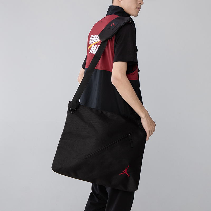 Сумка унисекс Jordan JD2143008GS-001 черная