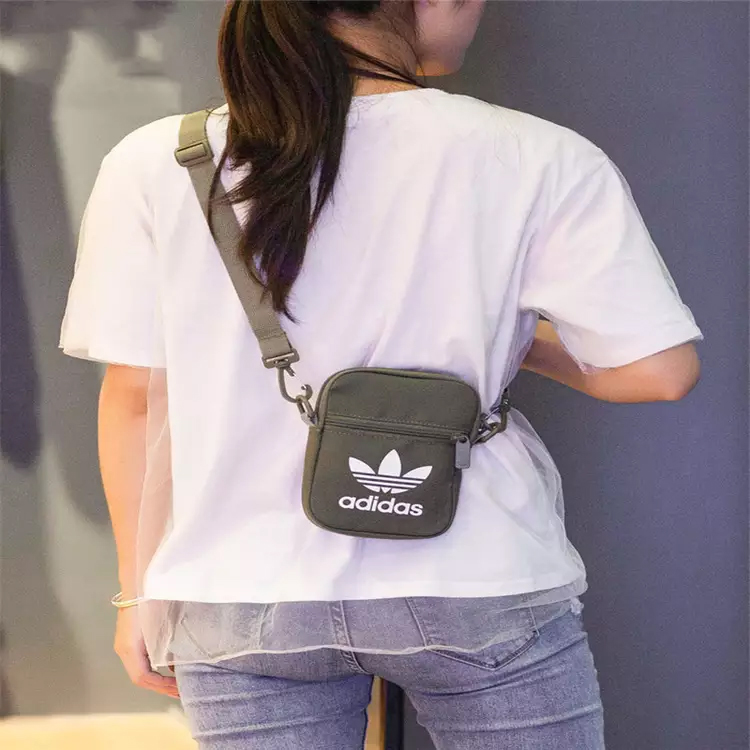 Сумка унисекс Adidas Originals GL7472 хаки