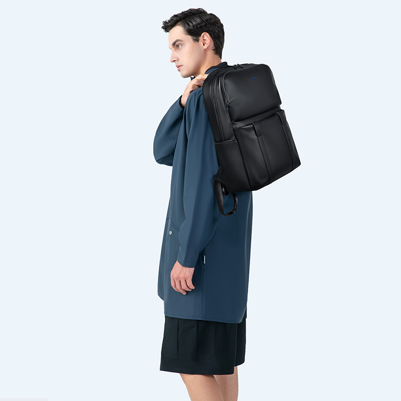 Рюкзак мужской GOLF D233851 черный