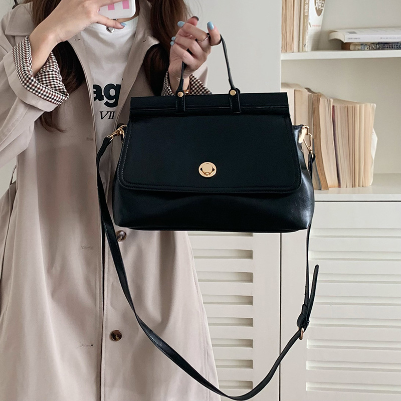 Сумка женская NOMK MK23119-10 черная/коричневая