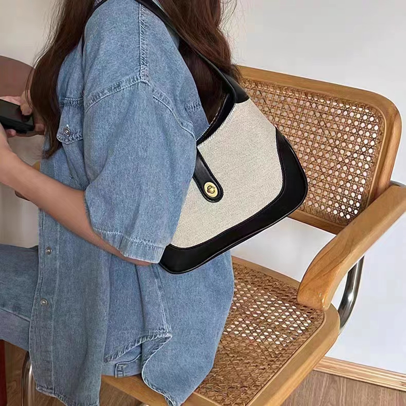 Сумка женская PINKLAND MS-8951 черная