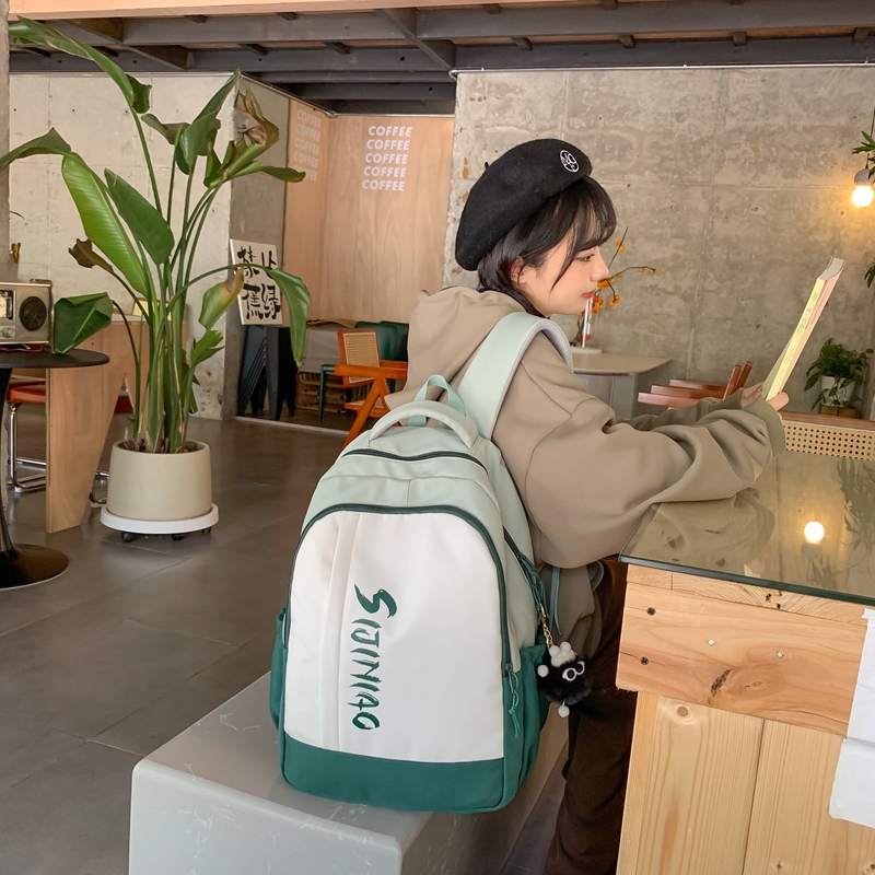 Рюкзак унисекс Deli Bear DLX-SJN-0103 черный с шариком из плюша