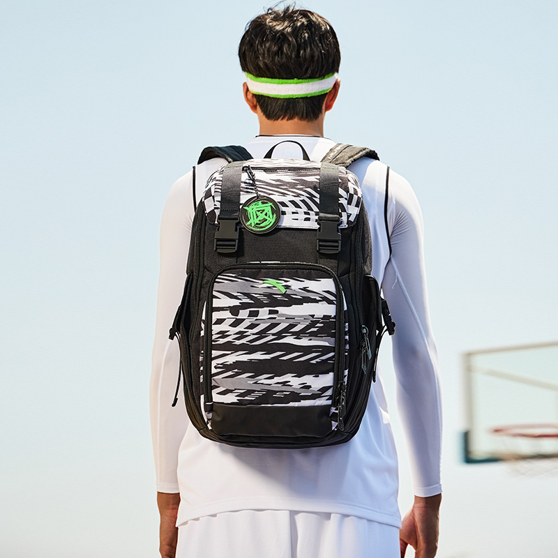 Рюкзак мужской Anta 1854333 черно-белый