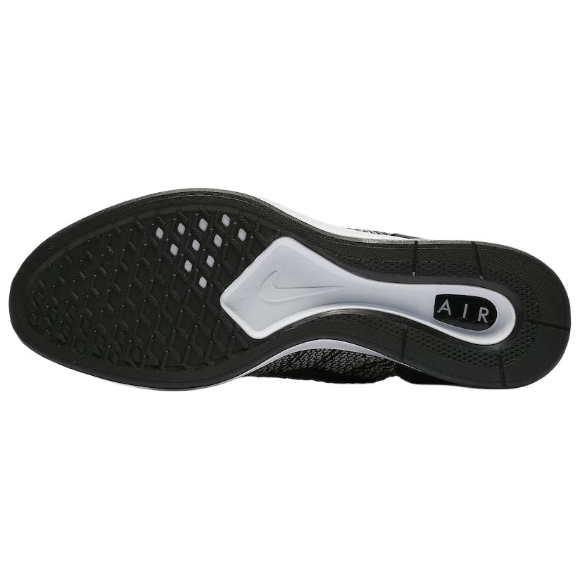 Кроссовки мужские Nike Mariah Flyknit Racer серые, 44 EU