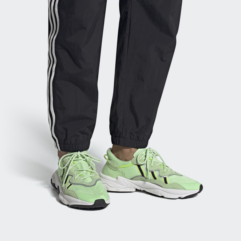 Кроссовки унисекс Adidas Ozweego Glow Green, 38 2/3 EU